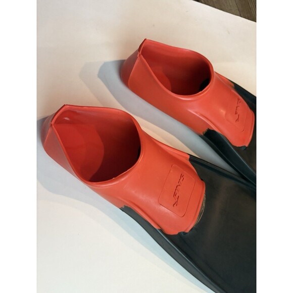 FINIS Swim Fins Red Black Size US 3-5 EU 36-37 Youth Teen or Small Adult Trainin - Picture 6 of 8